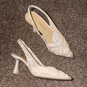 Betsey Johnson Cream Embroidered Heels